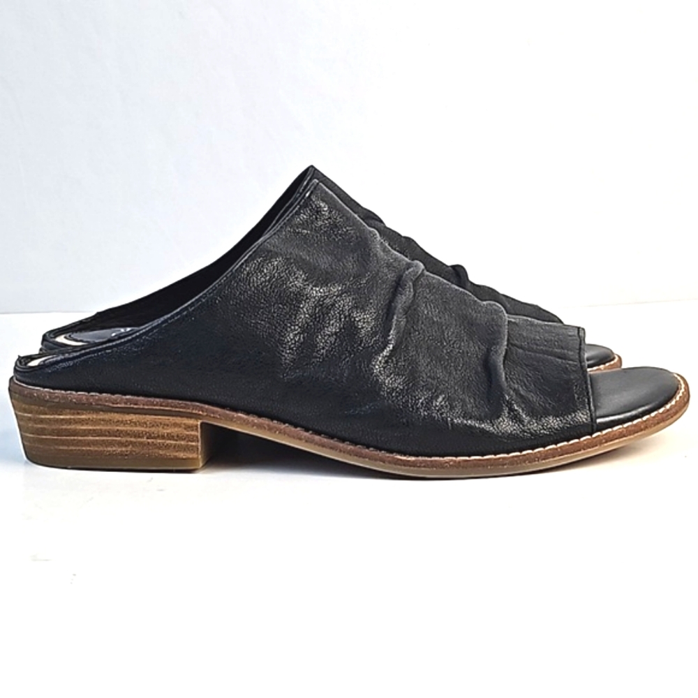 Sofft Black Leather Open-Toe Mule Sandals
